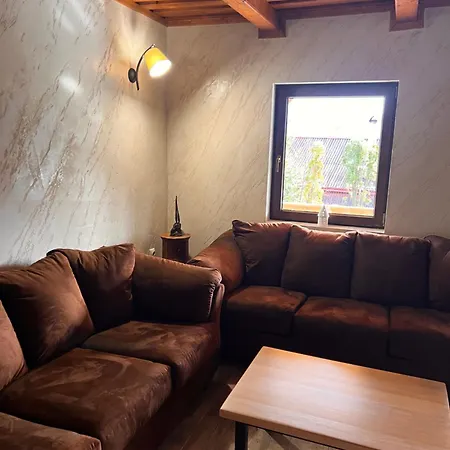 Serenity Lodge *